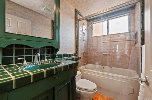 6535 Rycroft Dr, Riverside CA  92506-5314 exterior