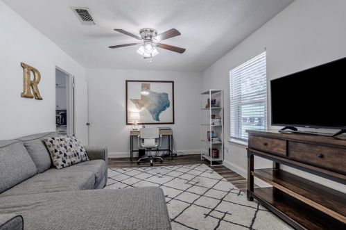 3808 Driskell Blvd, Fort Worth TX  76107-7208 exterior