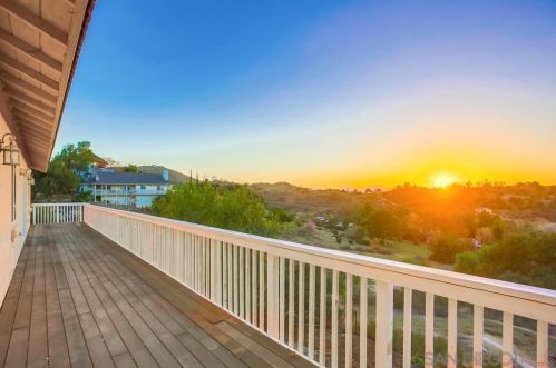 309 Salmon Rd, Ramona, CA 92065-5041