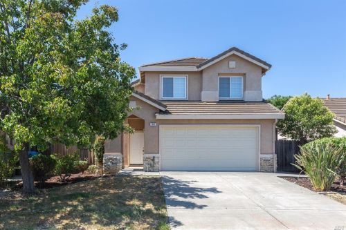 1141 Cloverbrook Cir, Vacaville, CA 95687-7912