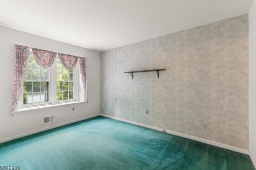 62 Goldfinch Dr, Hackettstown NJ  07840-3008 exterior