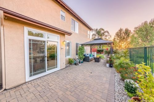 8735 Fallbrook Way, Anaheim CA  92808-3600 exterior