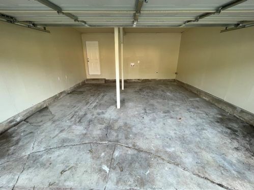 3800 Knox St, Fort Worth TX  76119-4819 exterior