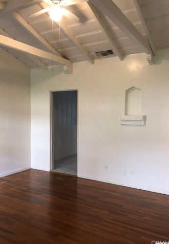 1523 Rock Gln Ave, Glendale CA  91205-4372 exterior