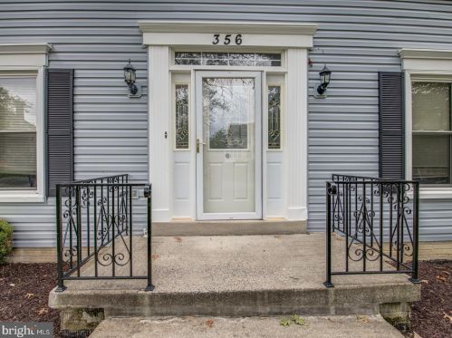 356 Copperfield Ln, Herndon, VA 20170-5310