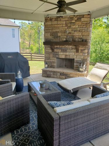 78 Cove Dr, Newnan, GA 30263-5993