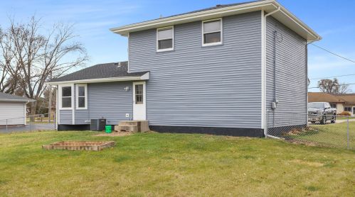 425 Brentwood Rd, Rockford, IL 61115-1013
