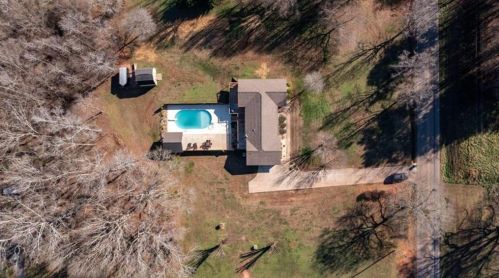 2973 Jefferson Riv Rd, Jefferson GA  30549-4323 exterior