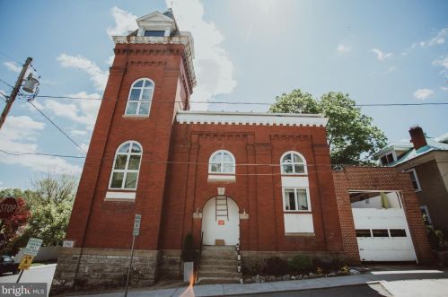 201 King St, Shepherdstown, WV 25443