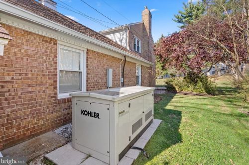 2305 Gate Dr, Silver Spring MD 20906-2208 exterior