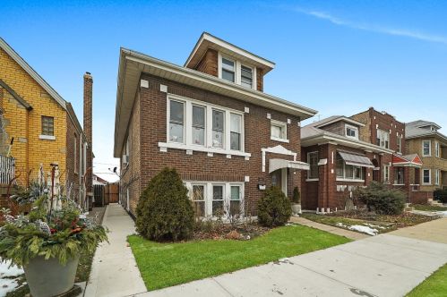 4834 Kedvale Ave, Chicago, IL 60630-2816