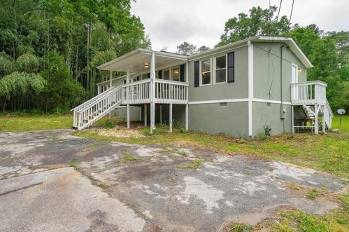 4217 Riley Rd, Lithia Springs, GA 30122-2032