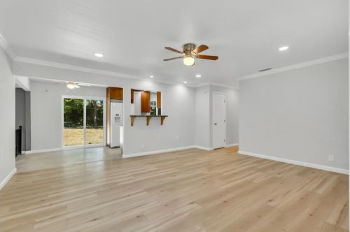 8843 Pershing Ave, Citrus Heights, CA 95662-5125