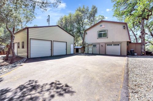 2910 Black Oak Rd, Auburn, CA 95602-9333