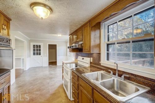 2205 Country Club Ct, Conyers, GA 30013-5102