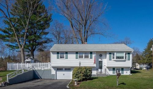 91 Appleside Dr, Nashua, NH 03060-5316