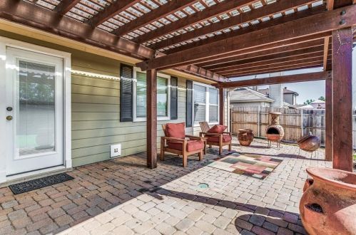 717 Kentucky Derby Ln, Fort Worth TX  76179-7317 exterior