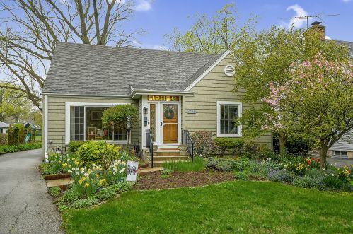 1032 Douglas Ave, Homewood, IL 60422-1112