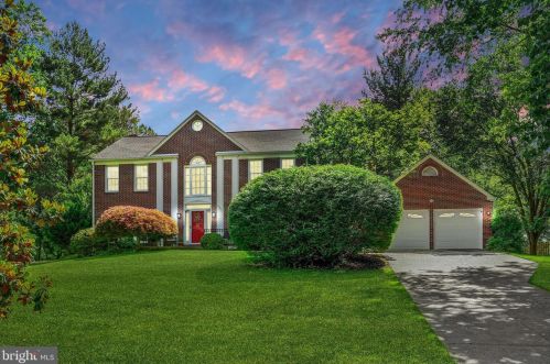 2951 Timber Wood Way, Herndon, VA 20171-2144