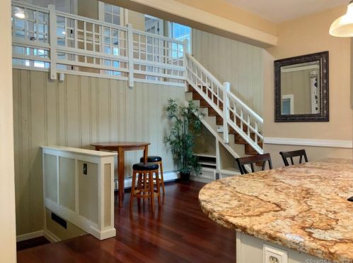 80 Ash Rd, Wapping, CT 06074-1520