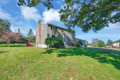 19 Cindy Rd, Ellington, CT 06029-2606