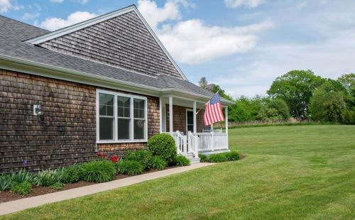 38 Sanderling Way, Middletown, RI 02842-7435