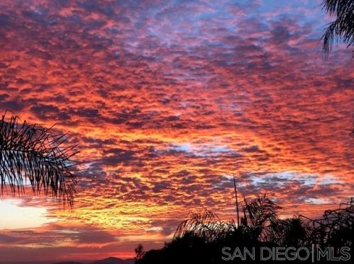 10138 Silva Rd, El Cajon, CA 92021-2649