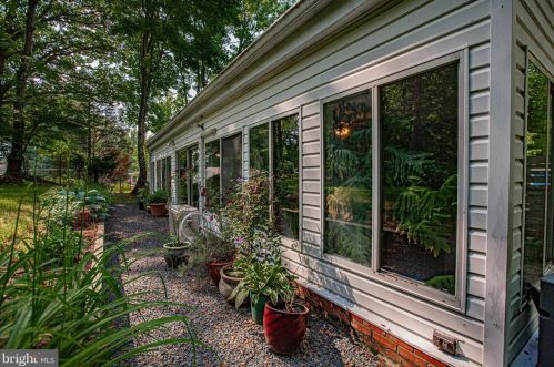 7415 Hastings St, Springfield VA  22150-4108 exterior