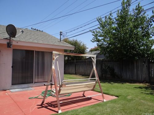 1528 Rosehill Dr, Riverside CA  92507-0614 exterior