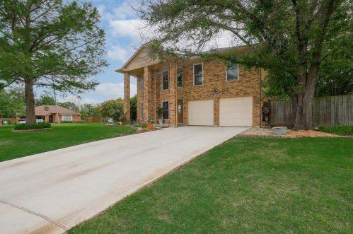 1401 Sedalia Ct, Lewisville, TX 75028-2136