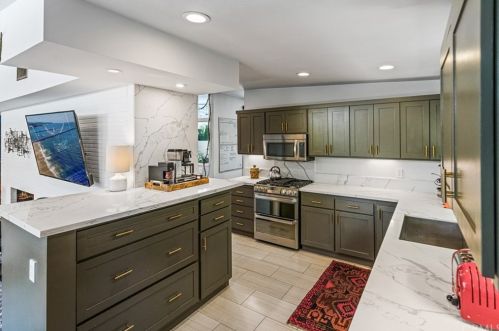 5177 Carlingford Ave, Riverside CA  92504-1311 exterior