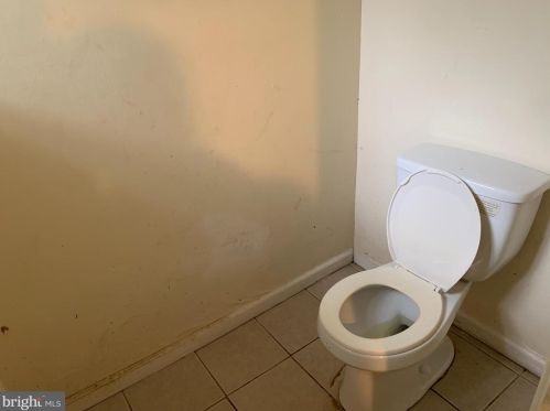 4922 10th St, Philadelphia PA  19141-3902 exterior