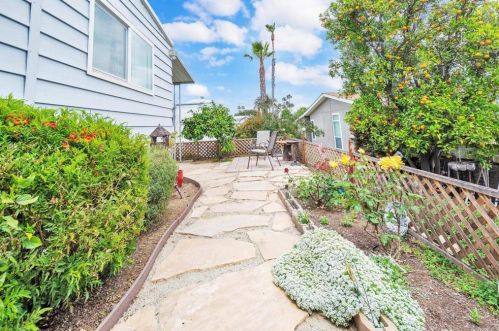 1145 Barham Dr, San Marcos CA  92078-4532 exterior