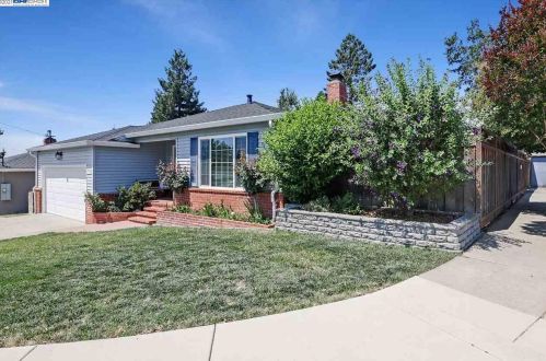 19305 Vaughn Ave, Hayward, CA 94546-3430