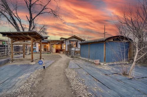 2933 Short Pl, Denver, CO 80204-4817