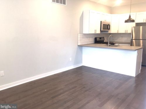 5409 Christian St, Philadelphia, PA 19143-2513