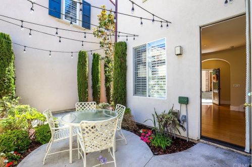 77 Canyoncrest, Irvine CA  92603-0131 exterior