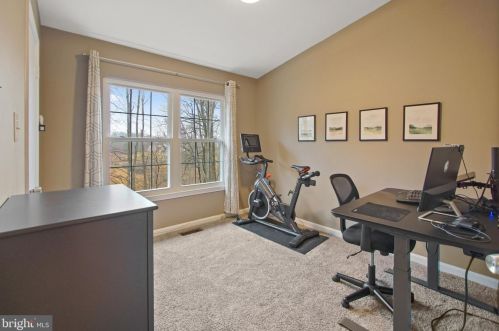 1653 Hugo Cir, Silver Spring MD  20906-5922 exterior