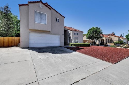 612 Whisperglen Ct, Vacaville, CA 95687-4157