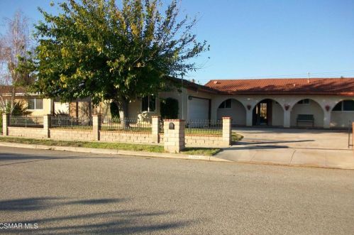 1563 Hamilton St, Simi Valley, CA 93065-4820