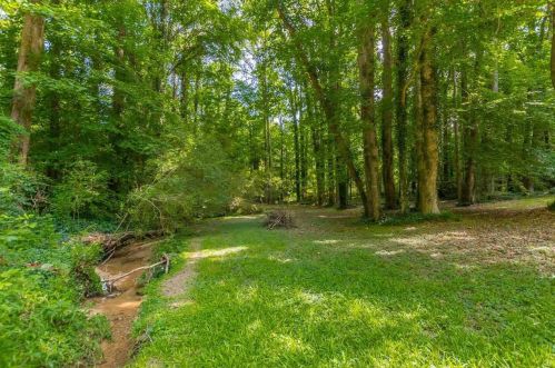 2408 Meadow Lark Dr, Atlanta GA  30344-4026 exterior