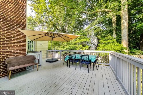 9227 Mintwood St, Silver Spring MD 20901-3523 exterior