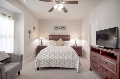 701 1st St, Fort Worth TX  76102-2705 exterior