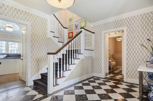 525 Manor Ridge Dr, Atlanta GA  30305-3511 exterior
