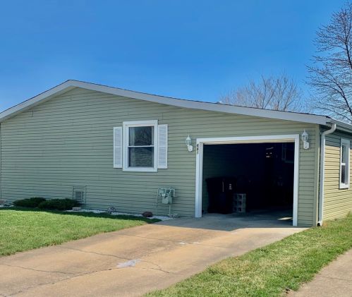 681 Woodbine Ter, Matteson, IL 60443-2183