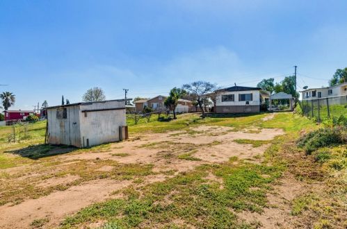 18770 Woodcrest Ln, Riverside, CA 92508-9570