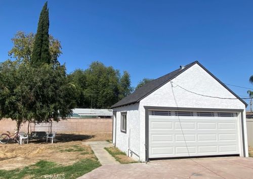 3493 Hoover St, Riverside CA  92504-3905 exterior