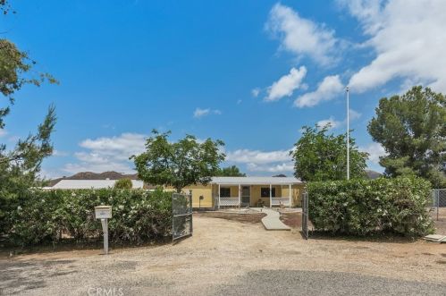 33831 Christopher Ln, Wildomar, CA 92595-8784