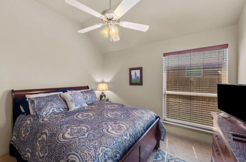 804 Sequoia Way, Fort Worth TX  76131-3557 exterior