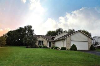 509 Hawkins Dr, Winnebago, IL 61088-8350